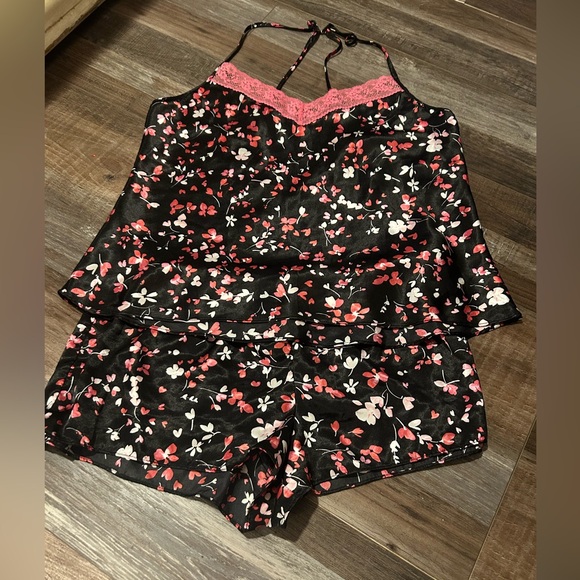 Linea Donatello Hot Pink Satin floral Pajamas 2pc XL 150 - Picture 2 of 3